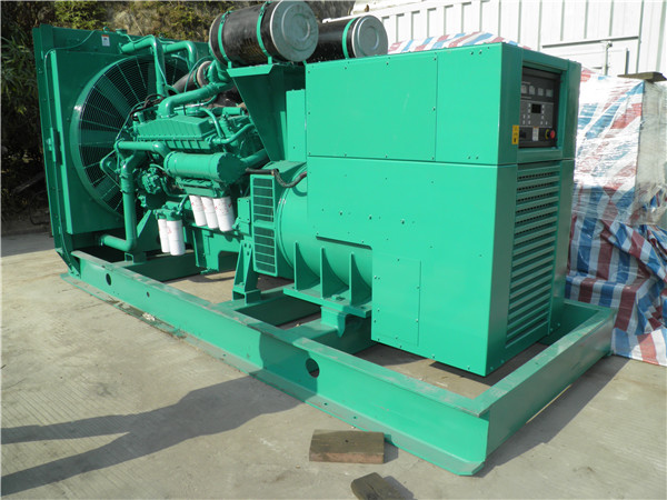 安顺出租发电机 发电机组厂家：柴油发电机组的控制屏的作用是什么？